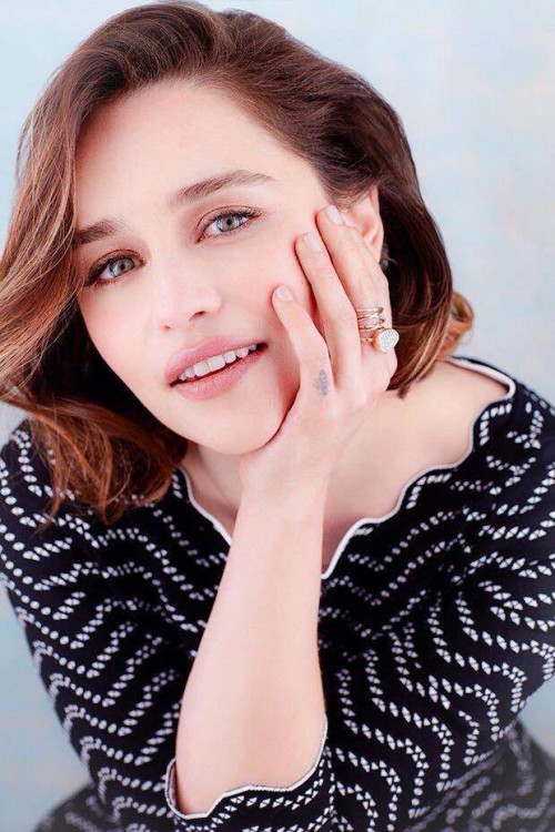 Emilia-Clarke-22001.jpg