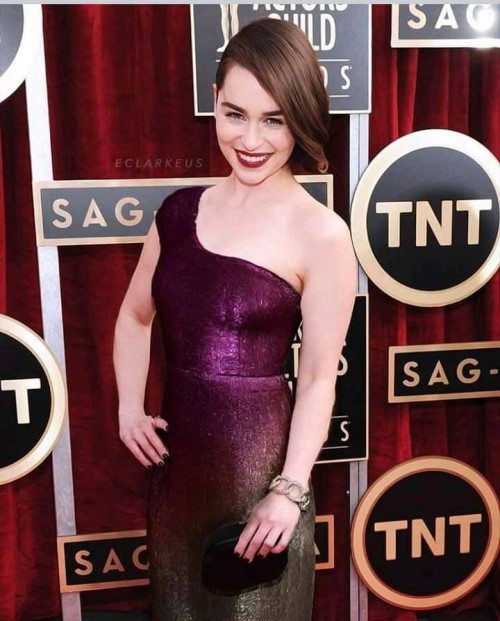 Emilia-Clarke-22048.jpg
