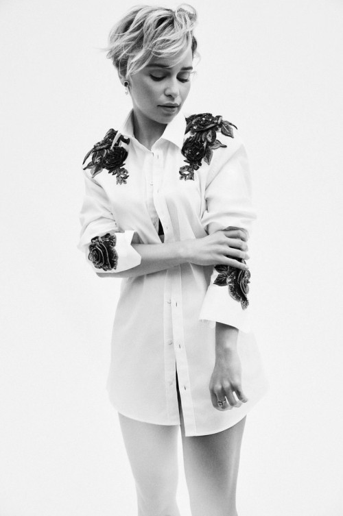 Emilia-Clarke-22078.jpg