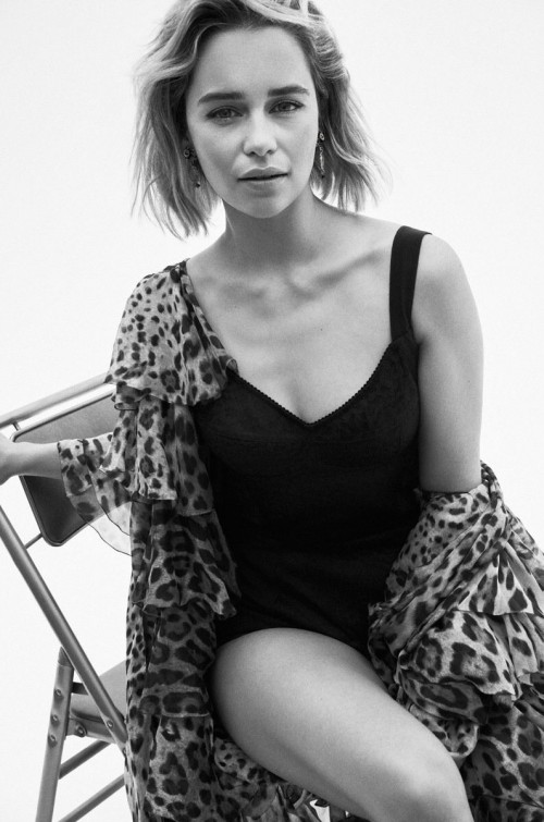 Emilia-Clarke-22079.jpg