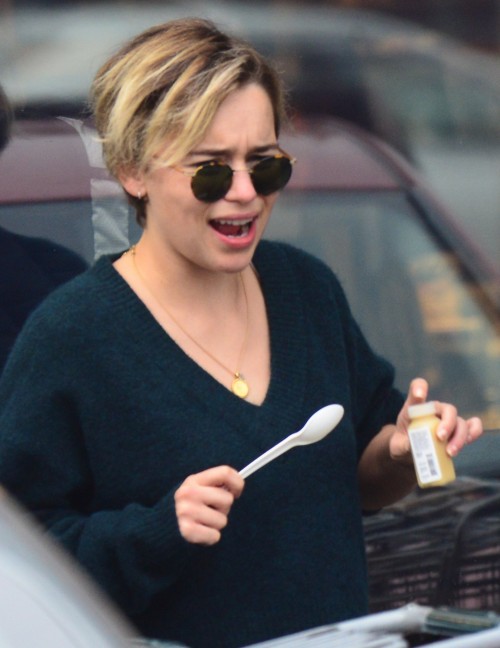Emilia-Clarke-22084.jpg