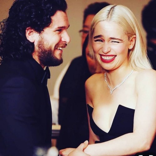 Emilia-Clarke-22116.jpg