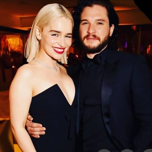 Emilia-Clarke-22121.jpg