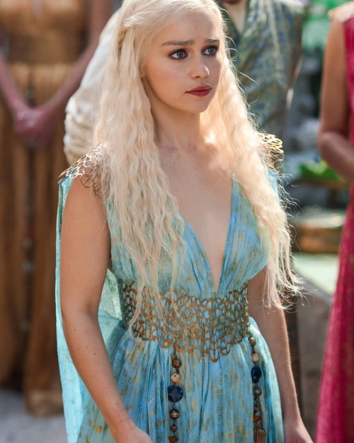 Emilia-Clarke-22141.jpg