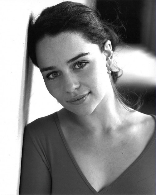 Emilia-Clarke-22154.jpg