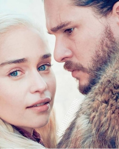 Emilia-Clarke-22227.jpg