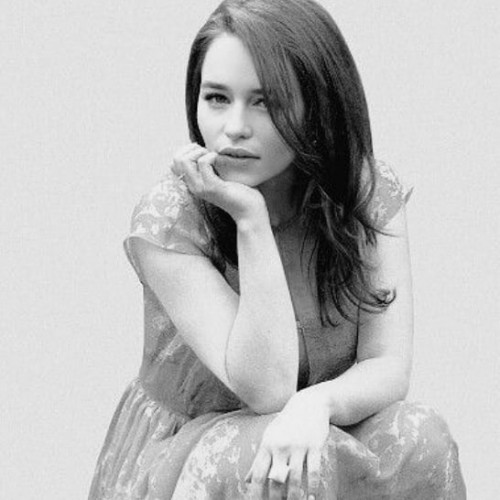 Emilia-Clarke-22228.jpg