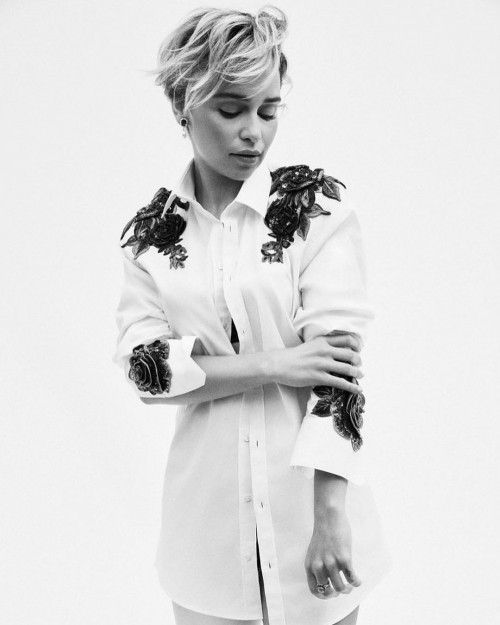 Emilia-Clarke-22232.jpg