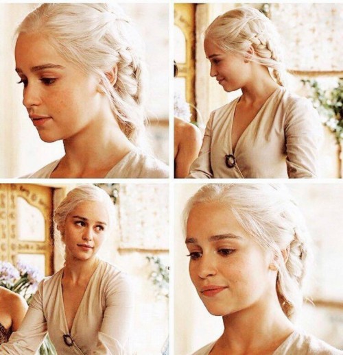 Emilia-Clarke-22289.jpg
