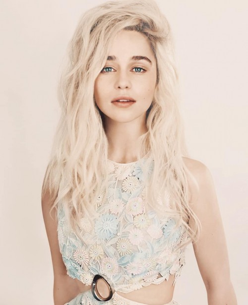 Emilia-Clarke-23386.jpg