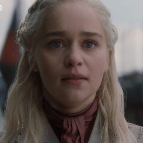 Emilia-Clarke-30040.jpg