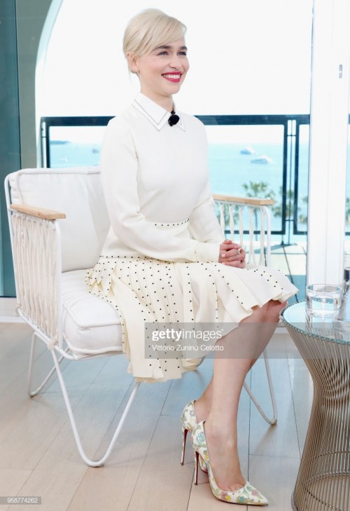Emilia-Clarke-30083.jpg