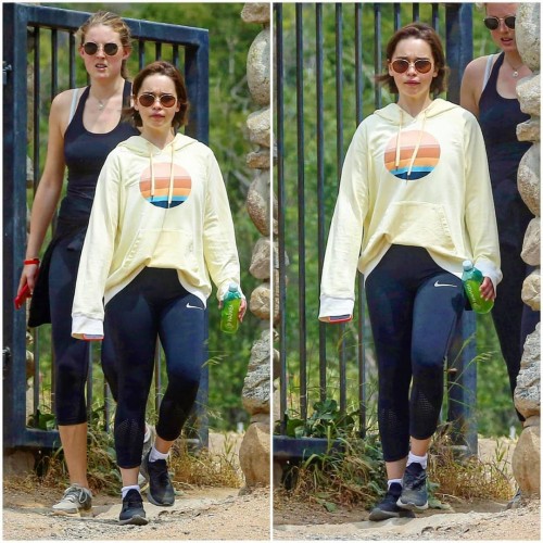 Emilia-Clarke-30135.jpg