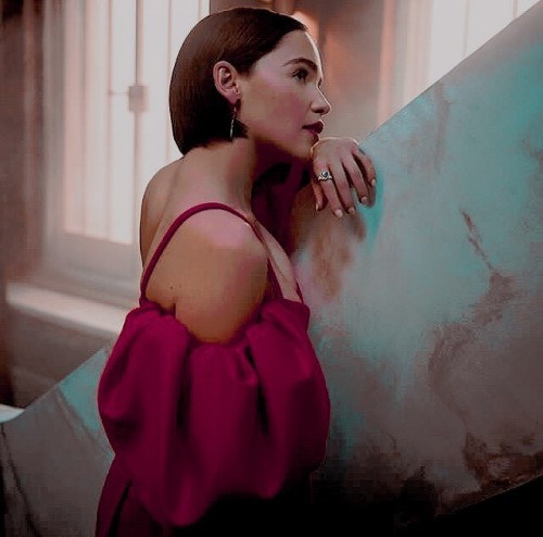 Emilia-Clarke-30178.jpg