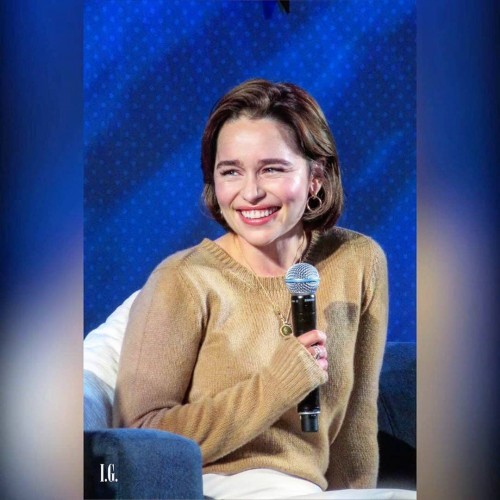 Emilia-Clarke-30689.jpg