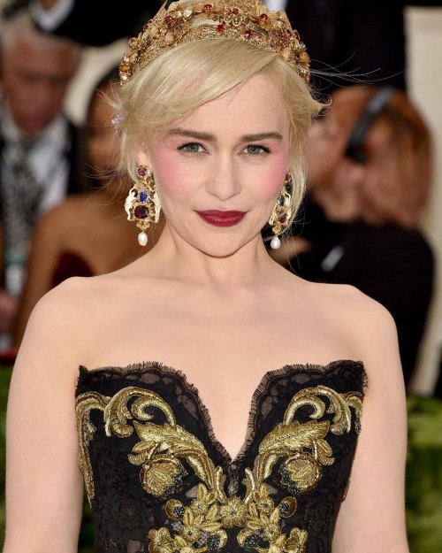 Emilia-Clarke-30696.jpg
