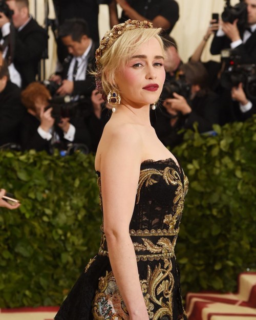 Emilia-Clarke-30700.jpg