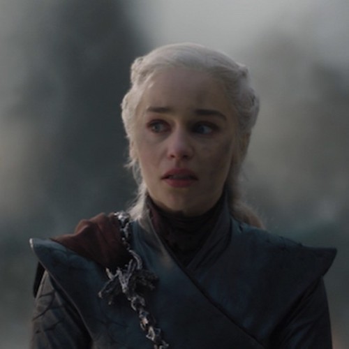 Emilia-Clarke-31030.jpg