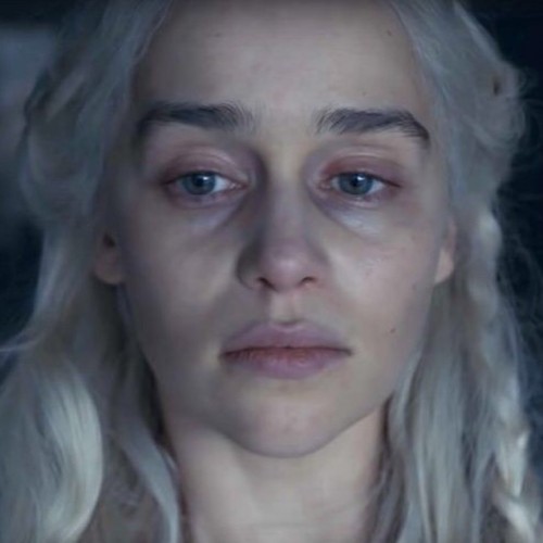 Emilia-Clarke-31031.jpg