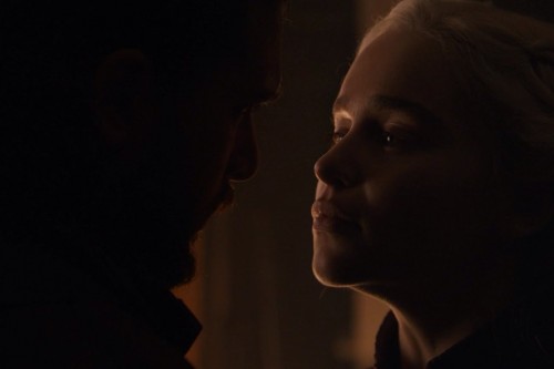 Emilia-Clarke-31035.jpg