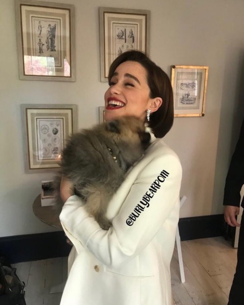 Emilia-Clarke-31442.jpg