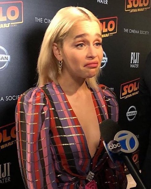 Emilia-Clarke-31457.jpg
