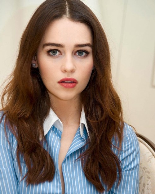 Emilia-Clarke-31524.jpg