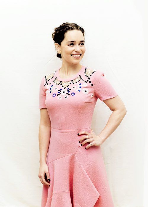 Emilia-Clarke-32130.jpg