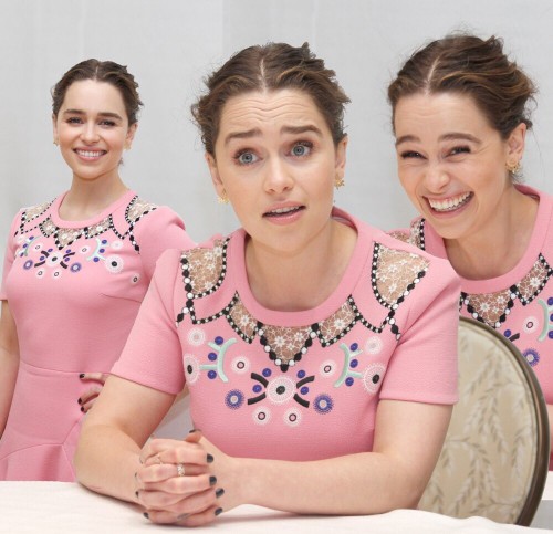 Emilia-Clarke-32144.jpg