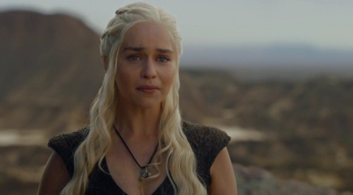 Emilia-Clarke-32170.jpg