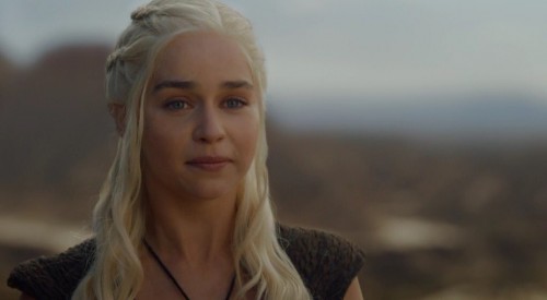 Emilia-Clarke-32171.jpg