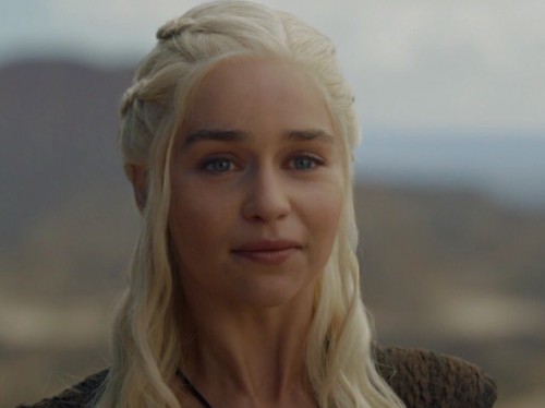 Emilia-Clarke-32173.jpg