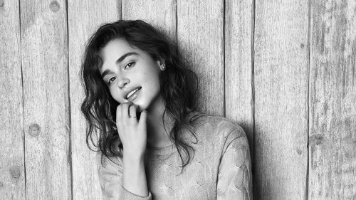 Emilia-Clarke-32321.jpg