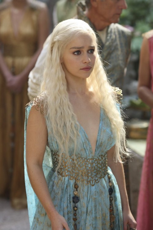Emilia-Clarke-32447.jpg