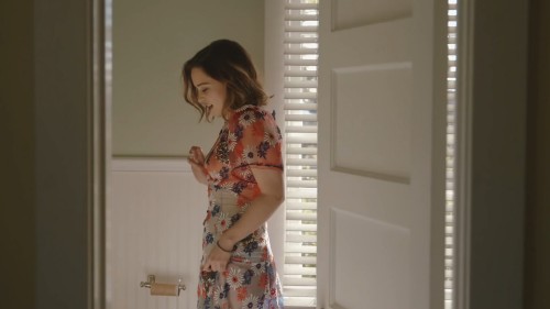 Emilia-Clarke-32498.jpg