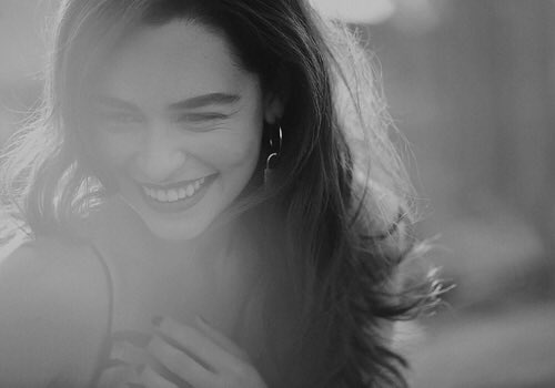 Emilia-Clarke-32504.jpg