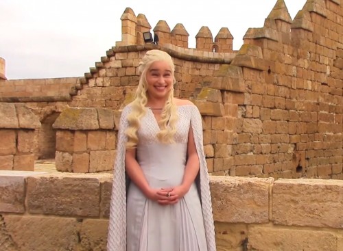 Emilia-Clarke-32506.jpg