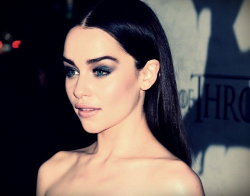 Emilia-Clarke-32514.jpg