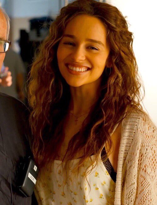 Emilia-Clarke-32566.jpg