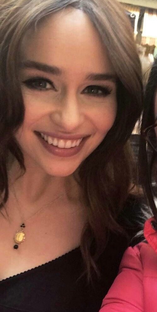 Emilia-Clarke-32602.jpg