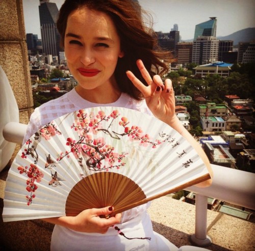 Emilia-Clarke-32619.jpg