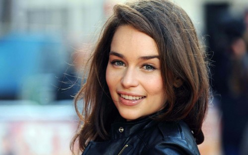 Emilia-Clarke-32639.jpg