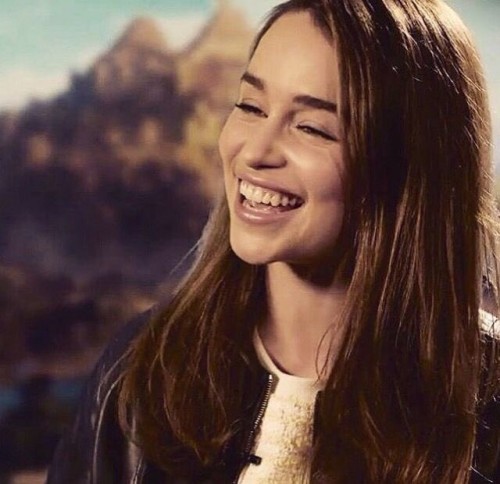 Emilia-Clarke-32671.jpg