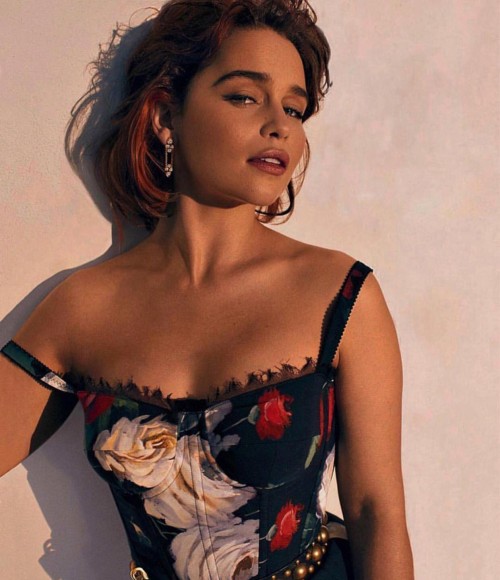 Emilia-Clarke-32714.jpg