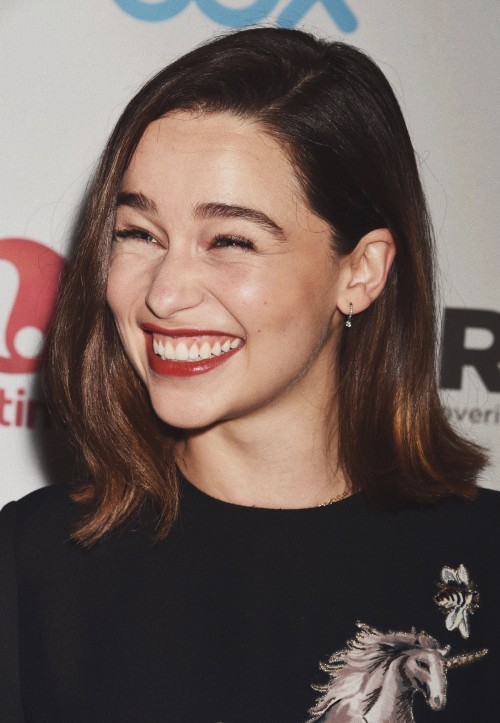 Emilia-Clarke-32834.jpg