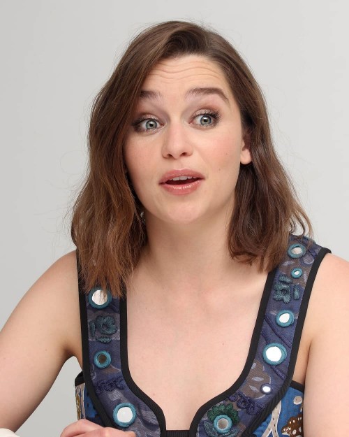 Emilia-Clarke-33042.jpg