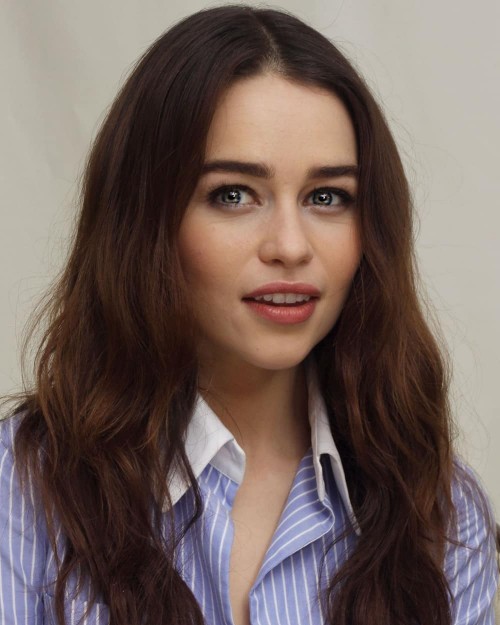 Emilia-Clarke-33047.jpg