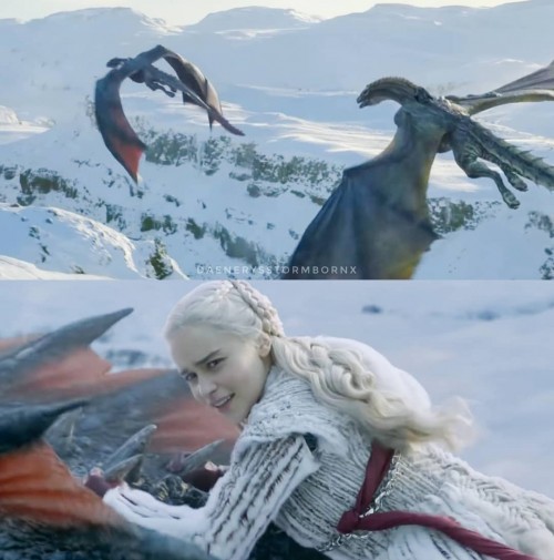 Emilia-Clarke-33055.jpg