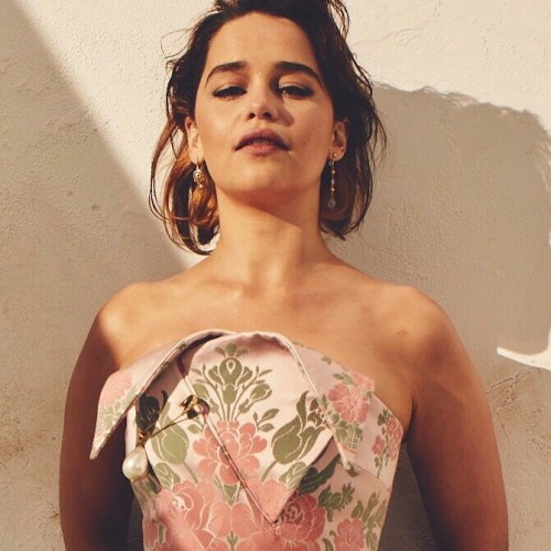 Emilia-Clarke-33130.jpg