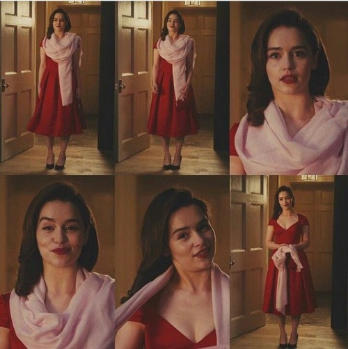 Emilia-Clarke-33188.jpg